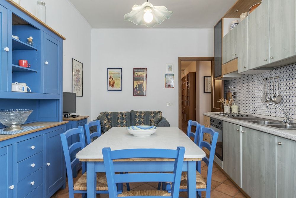 undefined San Lorenzo Roomy Apartment 8