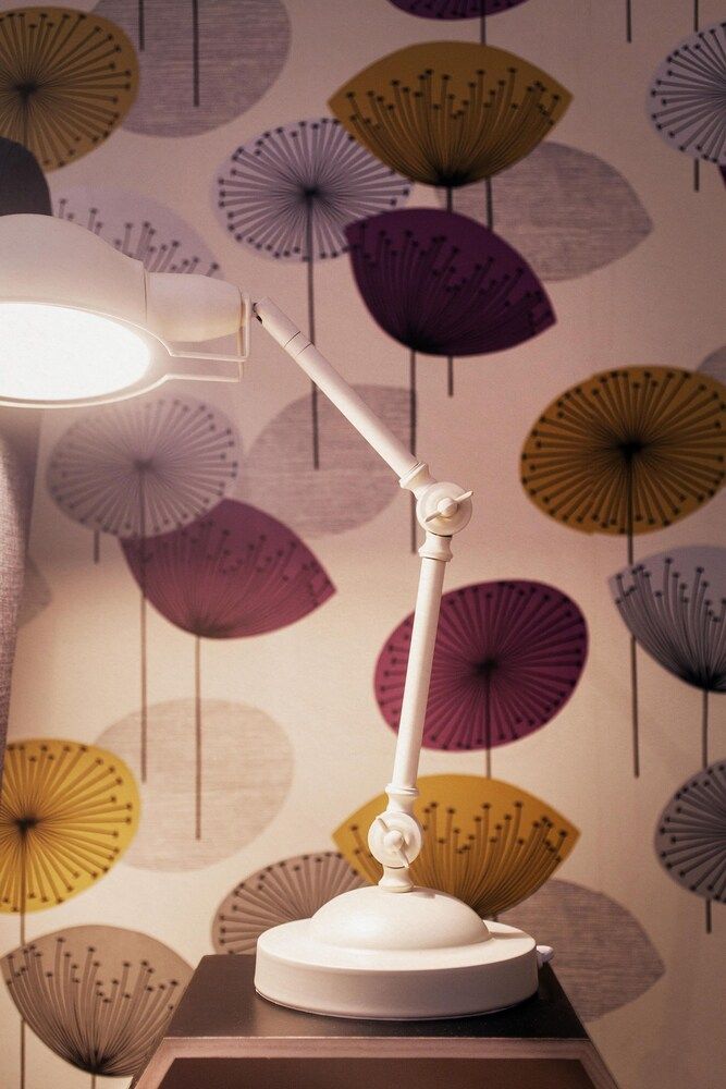 undefined Peretti RTH 7