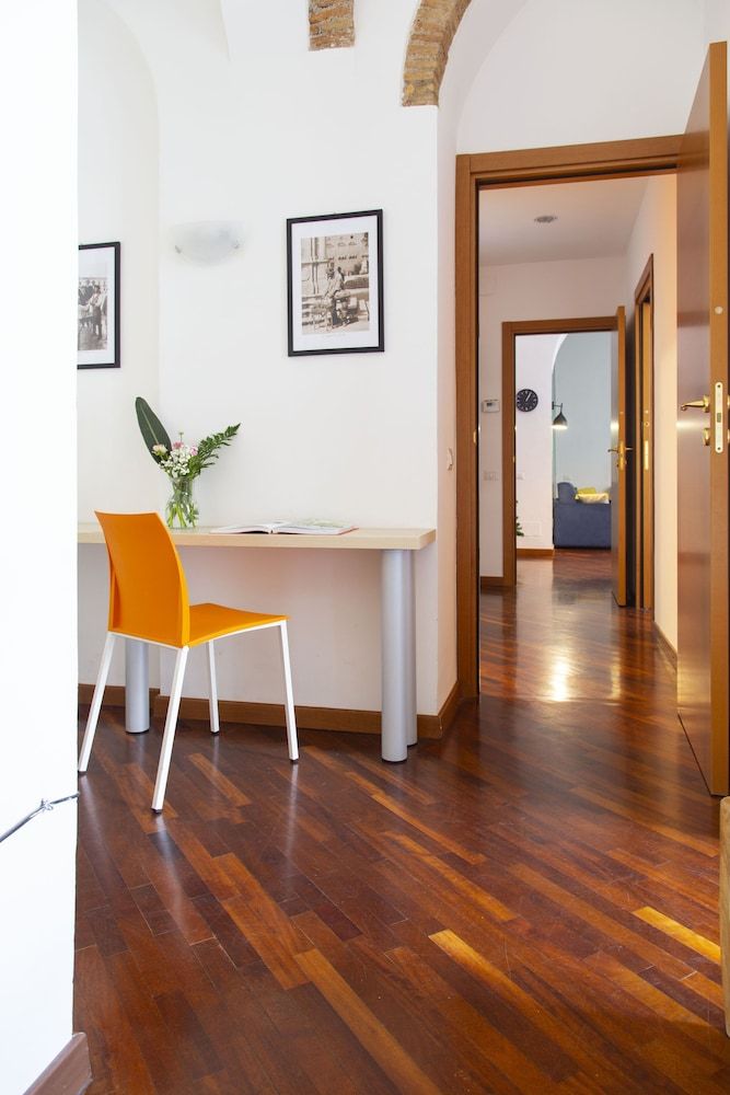 Garibaldi RTH Apartment, 2 Bedrooms 13