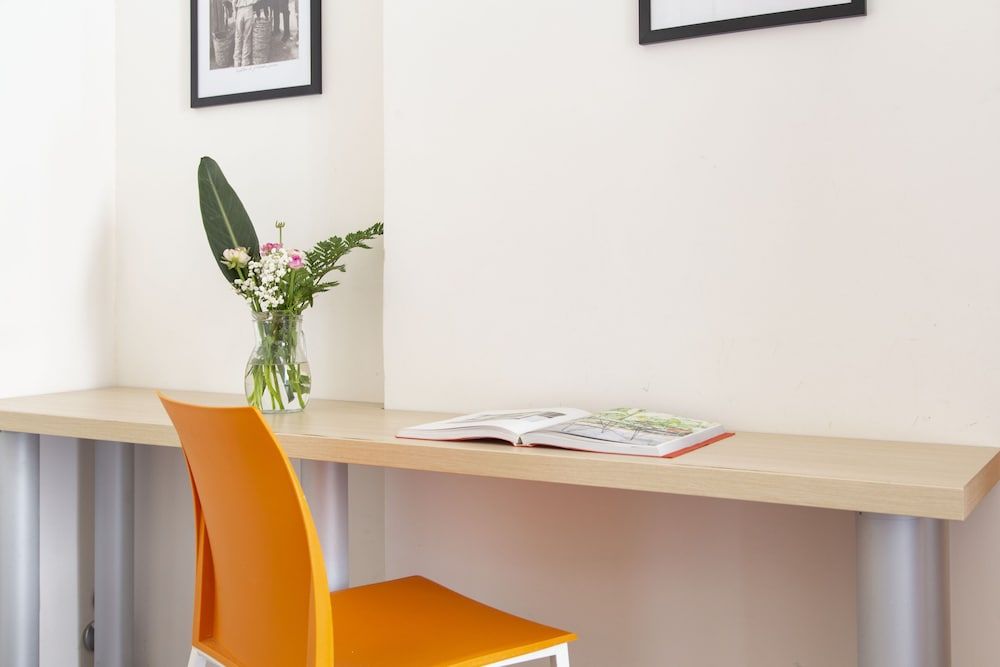 undefined Garibaldi RTH 9