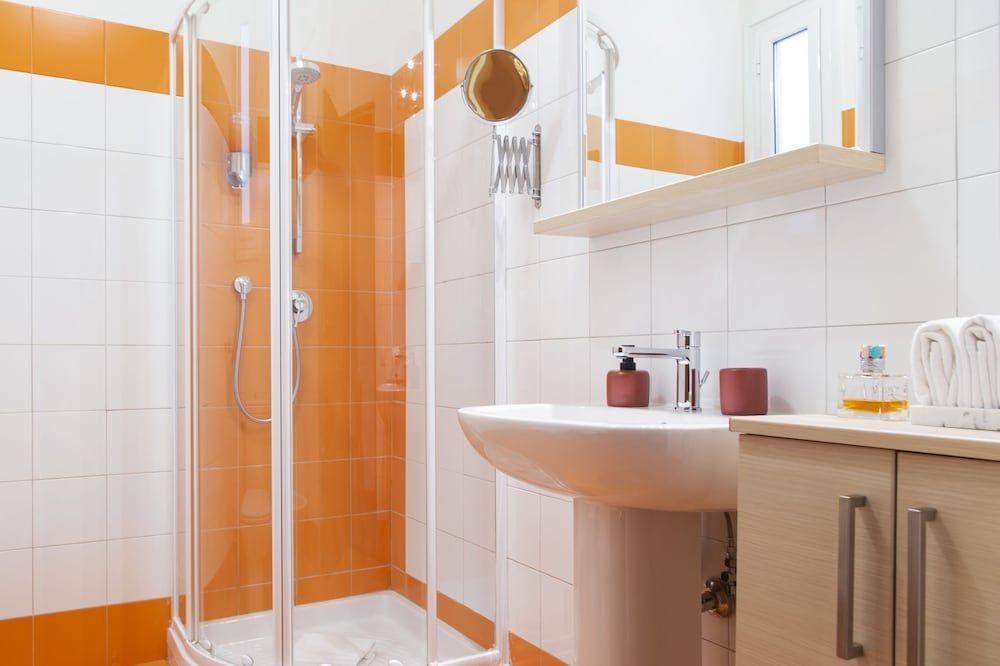 Garibaldi RTH Apartment, 2 Bedrooms 18