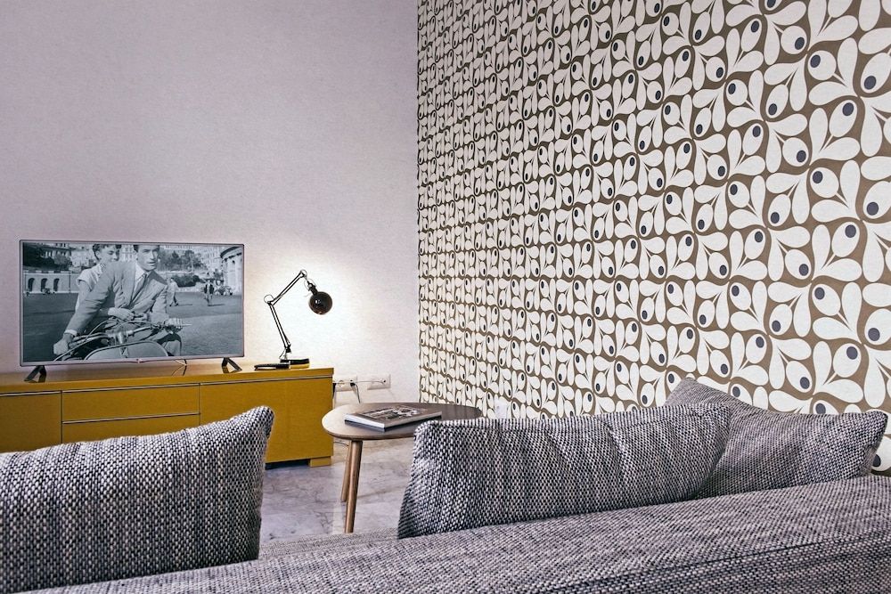 undefined Sales RTH 9