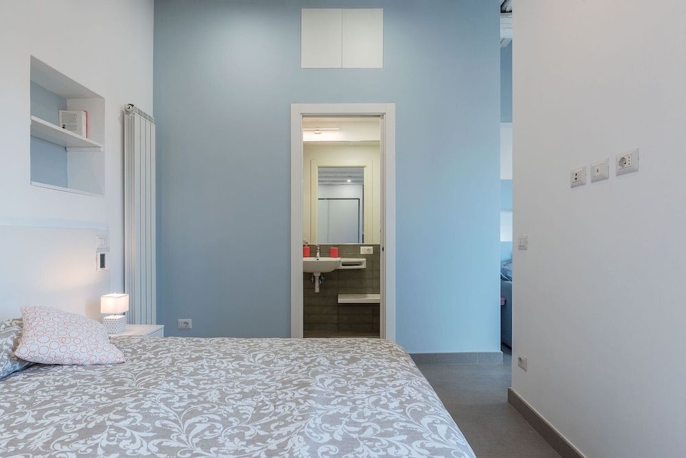 Piazza Navona Panoramic Penthouse Deluxe Condo, 2 Bedrooms 10