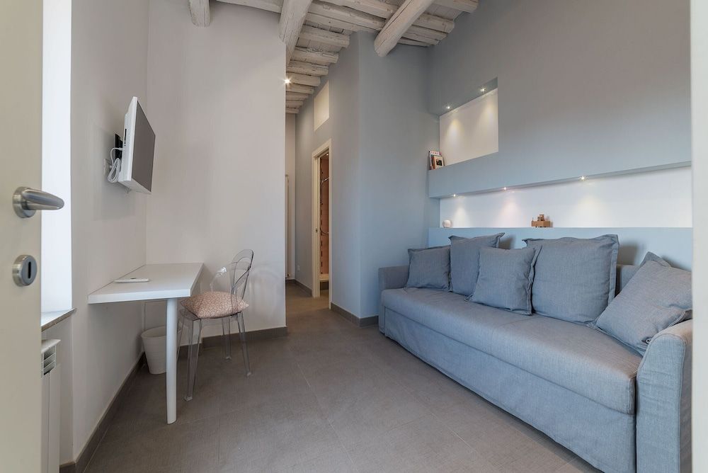 Piazza Navona Panoramic Penthouse Deluxe Condo, 2 Bedrooms 14