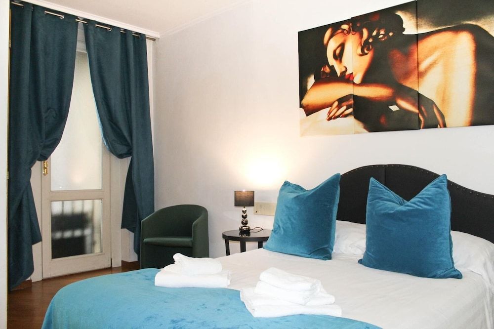 undefined Two Bedroom Apartment 3