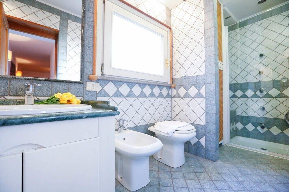 Two Bedroom Apartment Apartment, 2 Bedrooms 15