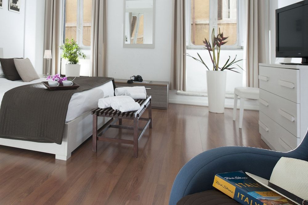 undefined Babuino Apartments - Piazza di Spagna 9