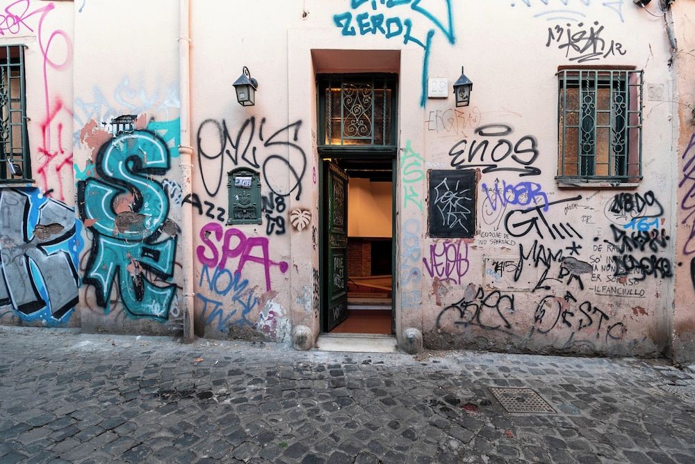 undefined The House In Trastevere