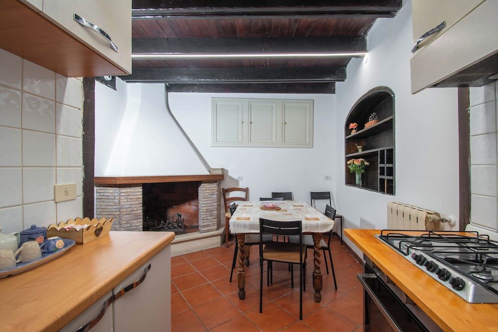 undefined The House In Trastevere 7