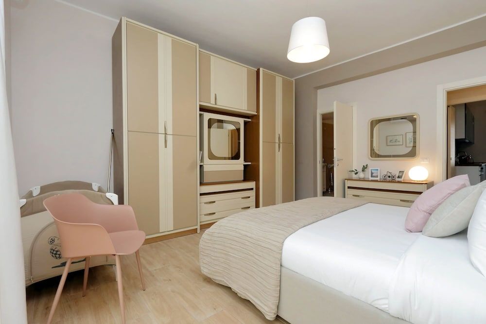 The Place to Be Family Apartment, 3 Bedrooms (The Place to Be) 8