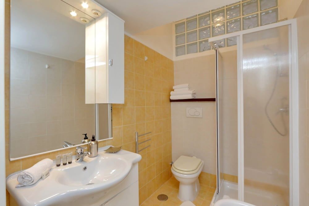 The Place to Be Family Apartment, 3 Bedrooms (The Place to Be) 17