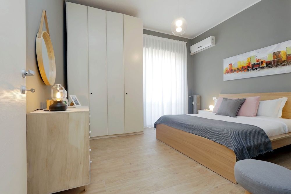 undefined The Place to Be 5