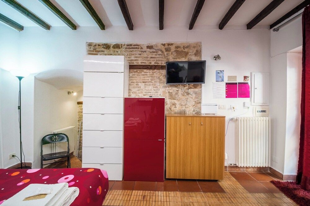 Nice Studio in Trastevere Apartment, 1 Bedroom, Accessible, City View 20