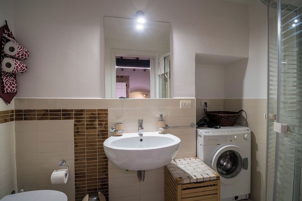 Nice Studio in Trastevere Apartment, 1 Bedroom, Accessible, City View 12