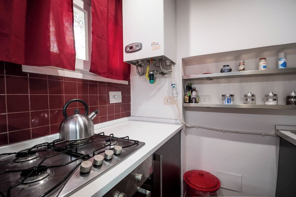 Nice Studio in Trastevere Apartment, 1 Bedroom, Accessible, City View 19