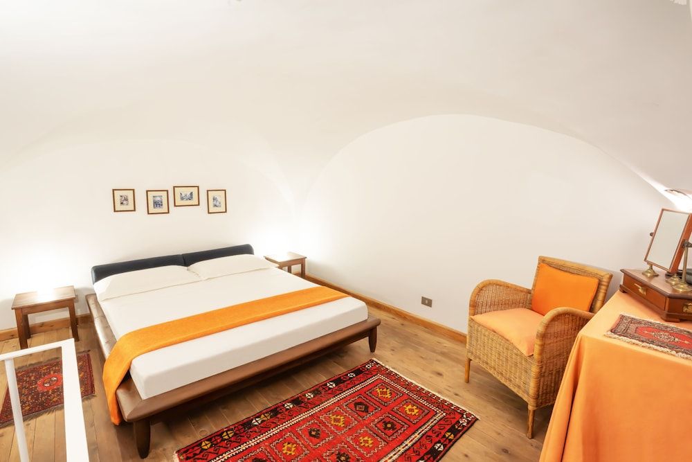 undefined Quiet and Cozy Trastevere Hideaway 6