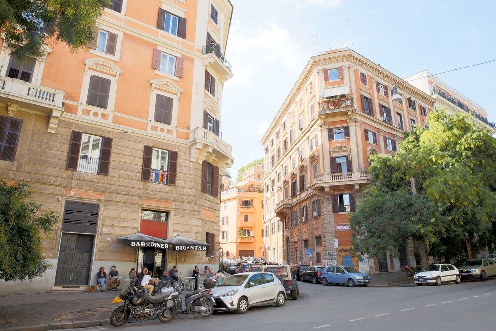 undefined Quiet and Cozy Trastevere Hideaway 5