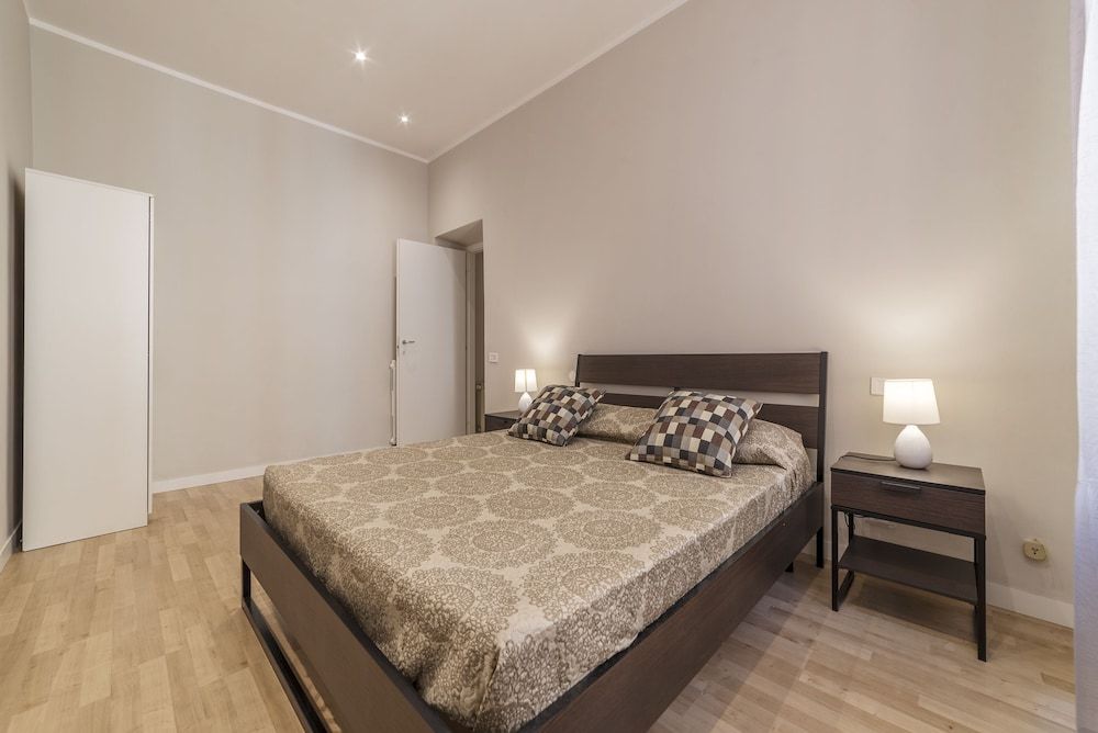 undefined Vittorio Emanuele Apartment 6