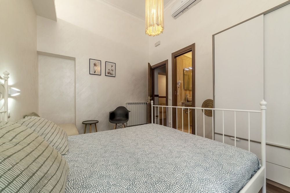 undefined Roma Termini Big Apartment 4