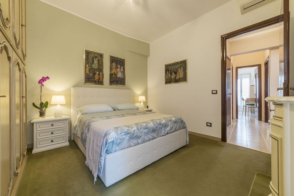 undefined San Giovanni Apartment with Balcony 4