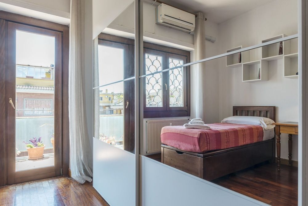 Portaportese Wooden Flat Apartment, 2 Bedrooms 21