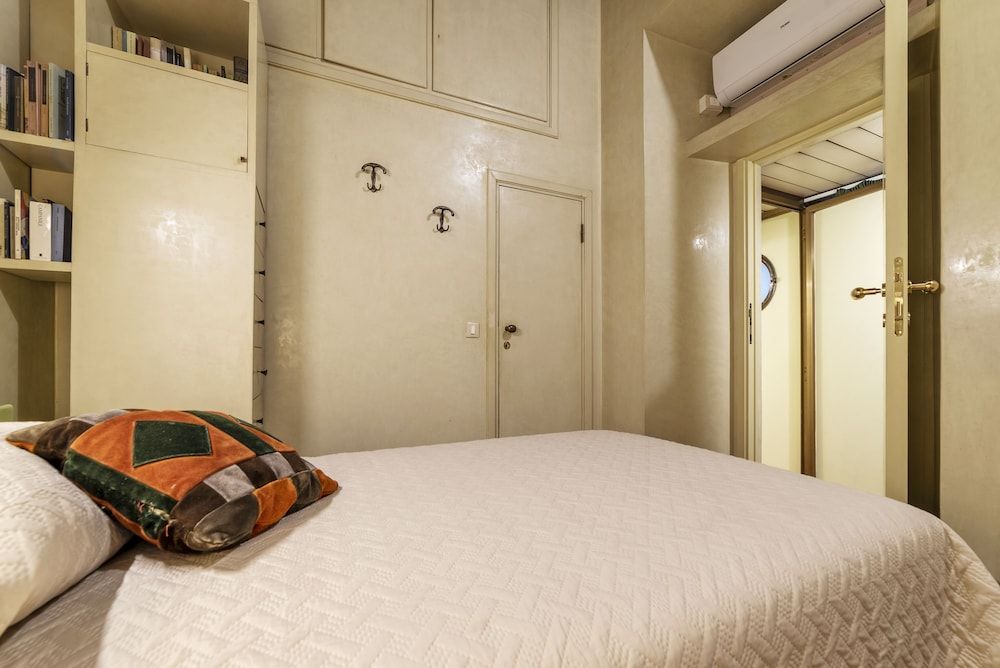 undefined Pantheon Luxury Home 8