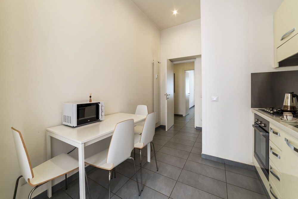 undefined Porta Pia & Villa Torlonia Apartment with Balcony 9