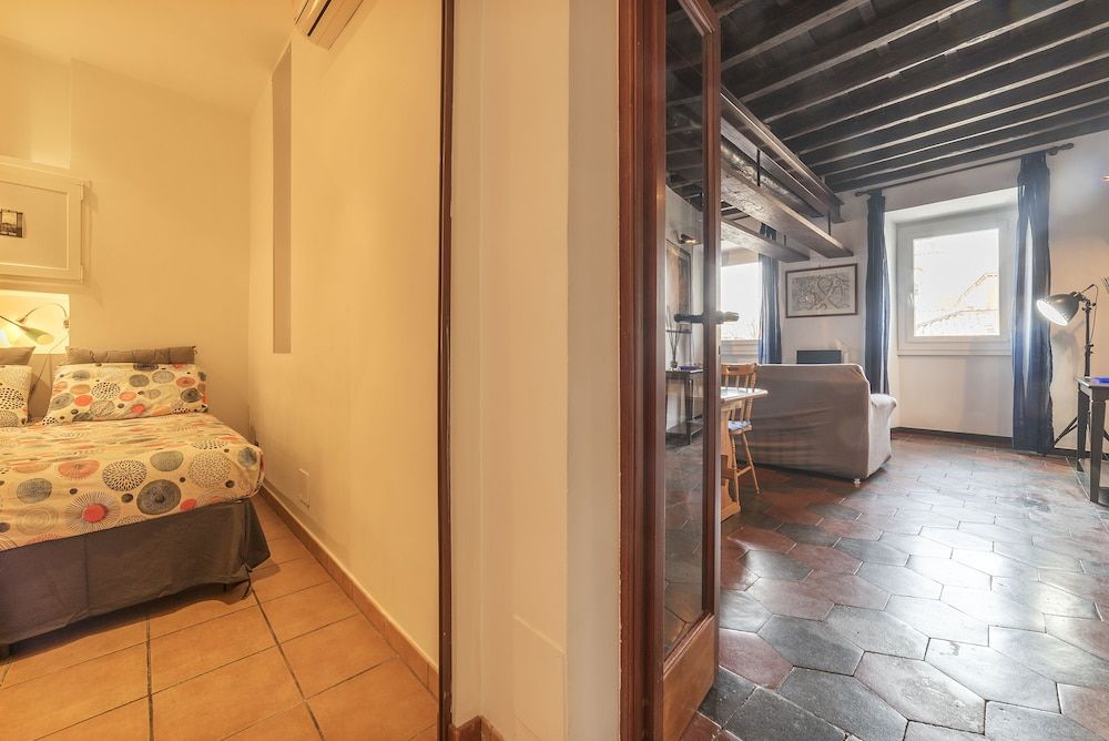 undefined Colosseo Modern Apartment 10