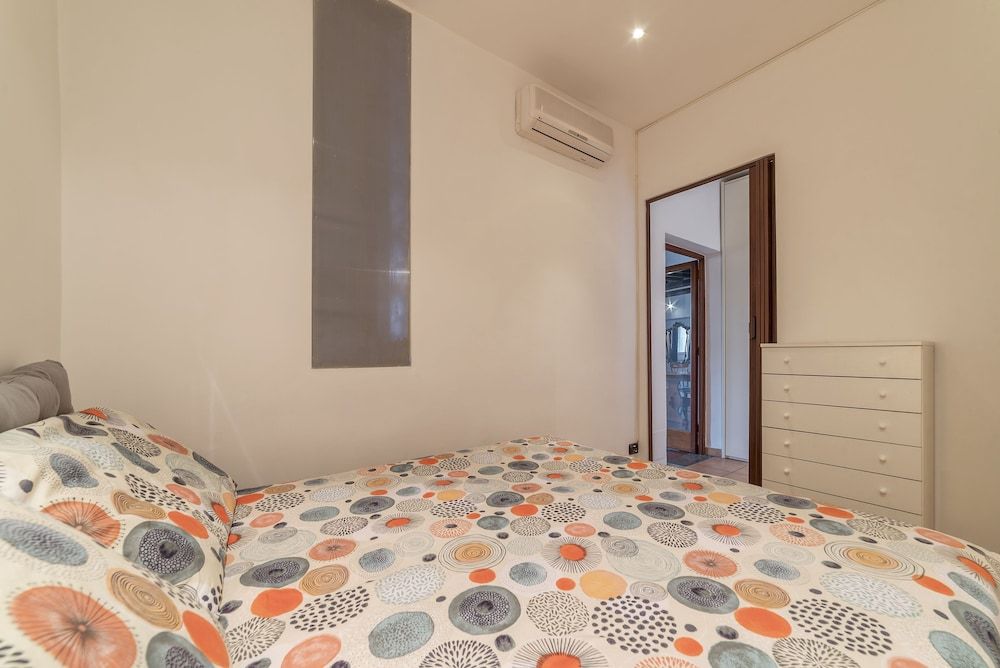 undefined Colosseo Modern Apartment 9