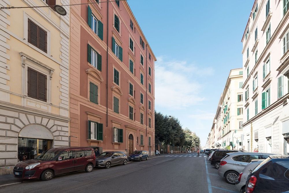 undefined Piazza Vittorio NETFLIX Apartment 3