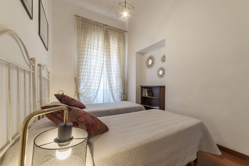 undefined Piazza del Popolo Elegant Apartment 8