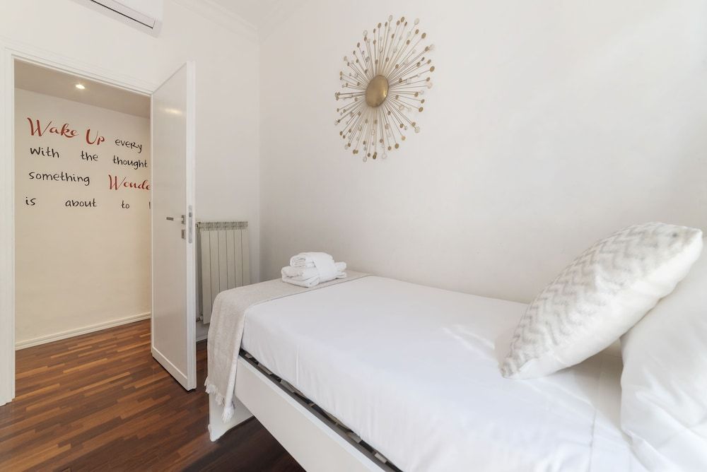 undefined Fontana di Trevi Design Apartment 7