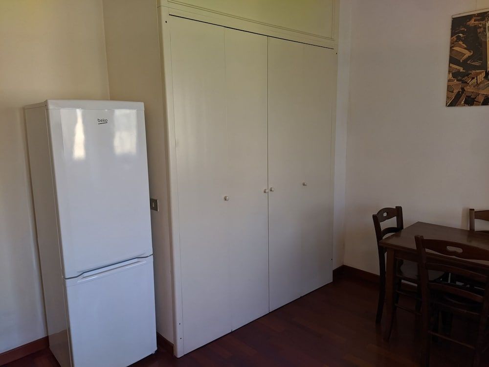 Snug Apartment in Roma near San Giovanni Train Station Apartment 8