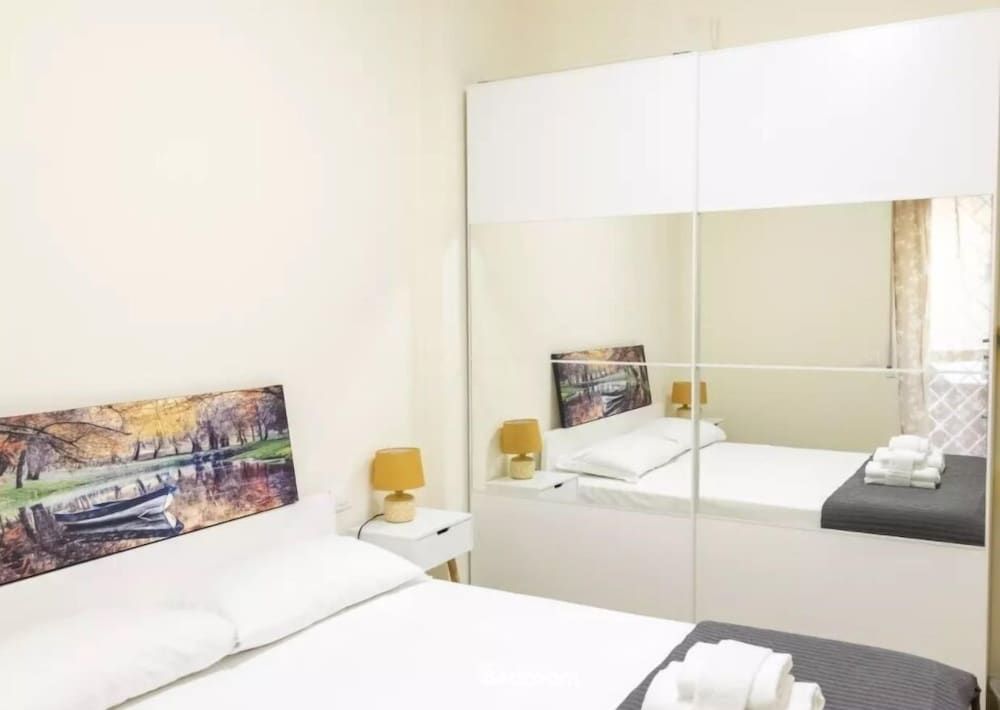 undefined Via delle Medaglie d'Oro 5