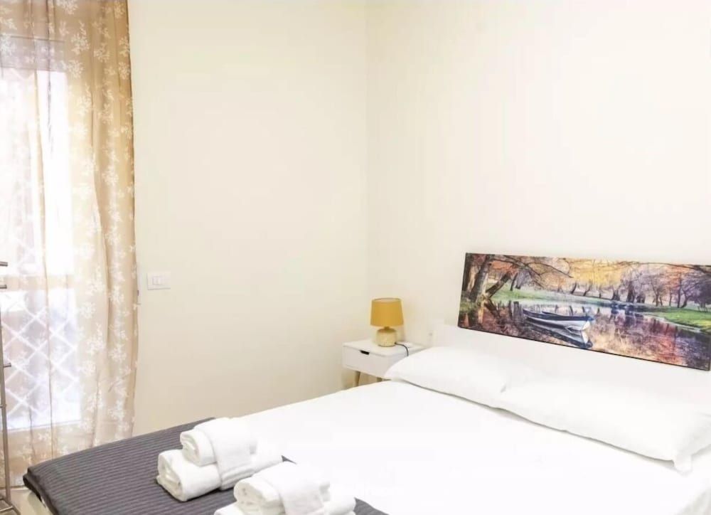 undefined Via delle Medaglie d'Oro 2