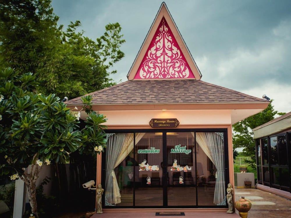 undefined Ploykhumthong Boutique Resort 2