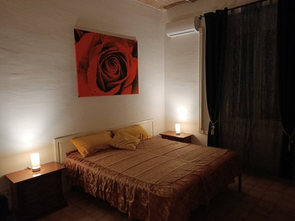 undefined Le Colonne Di San Pietro 5