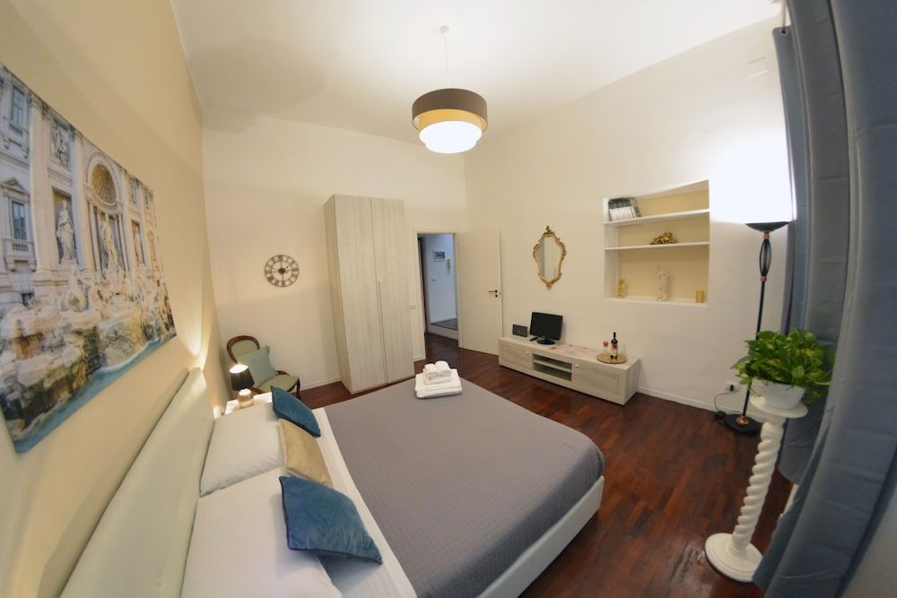 undefined Chéri de Rome Vatican Apartment 7