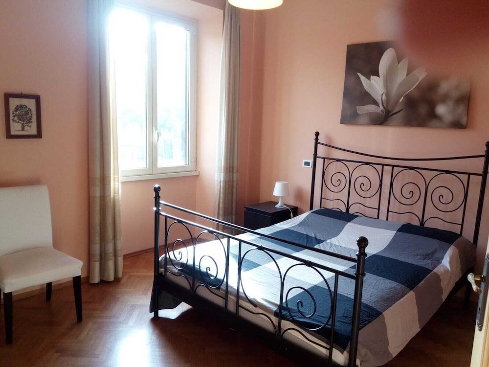 undefined Large Vatican Apartment with 3 bedroom 7