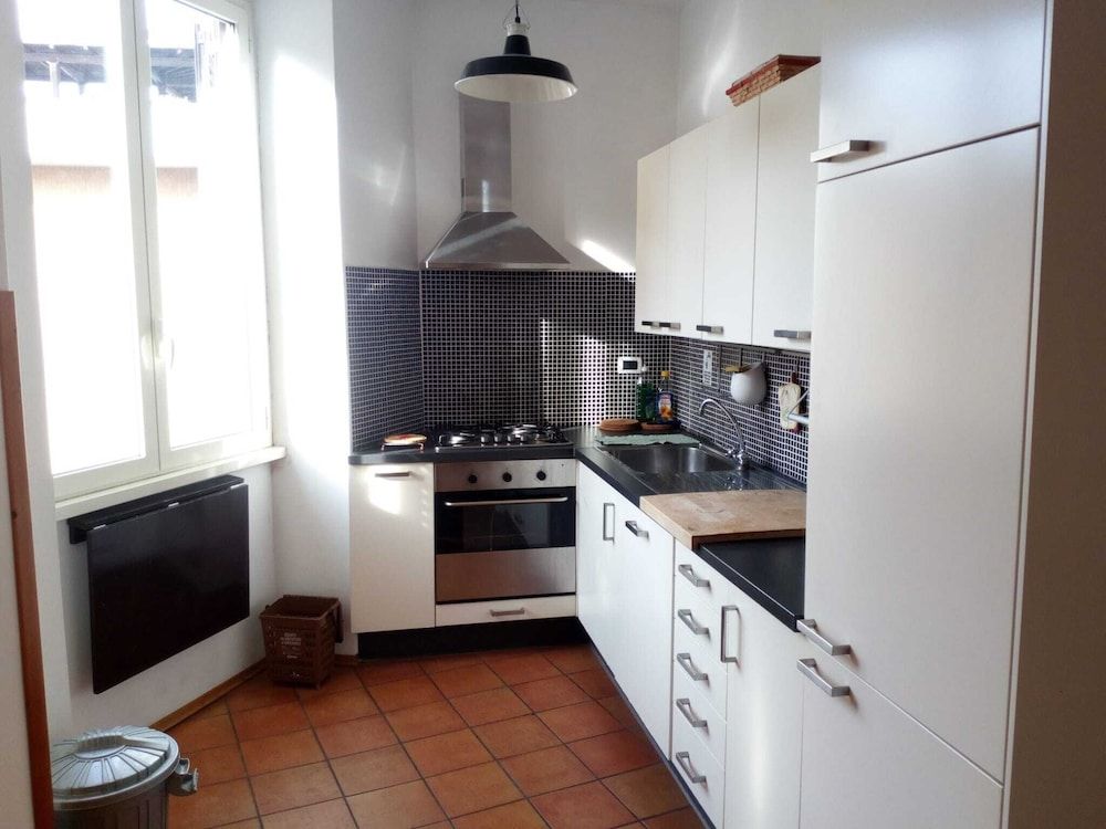 undefined Large Vatican Apartment with 3 bedroom 9