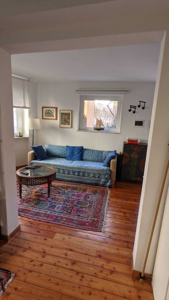 undefined Cosy 1-bed Studio Apartment in Roma 5