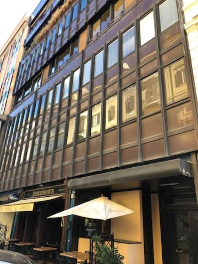 undefined Visconti apartment 4