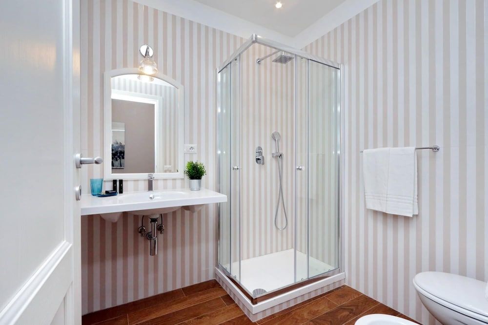 undefined Rm-h501-pale6l4 Monti Apartments - M15 8