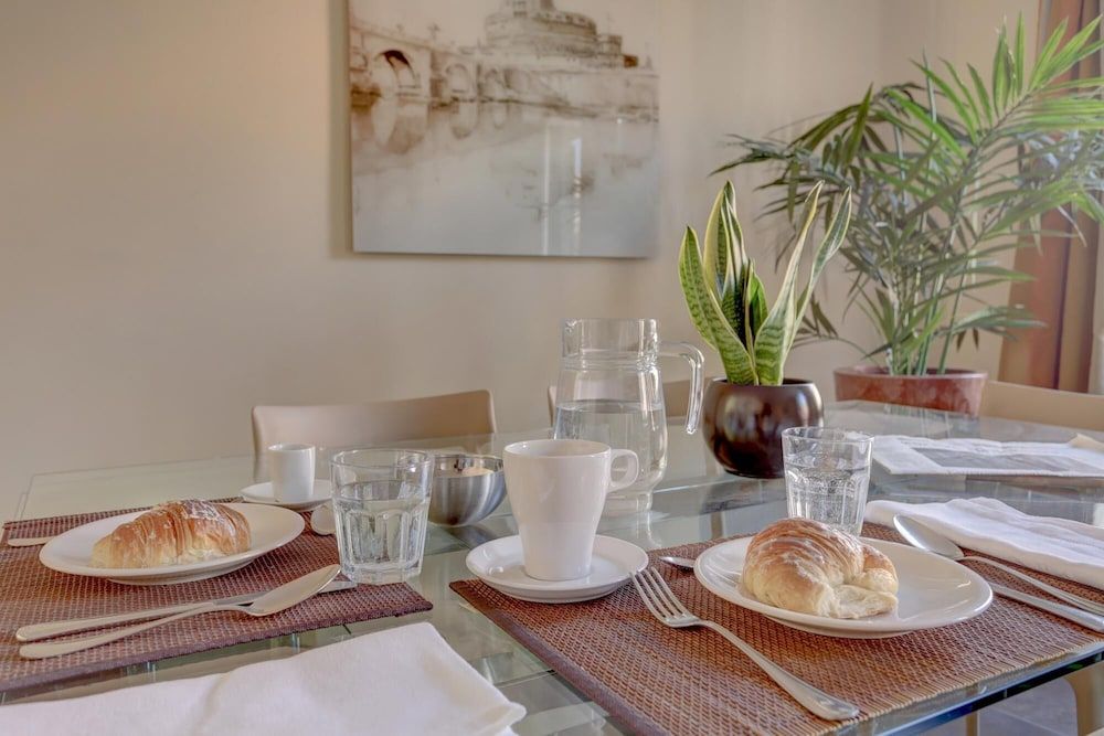 Rm-h501-gpsc20h4 Colosseo Gardens - C8 Apartment 28