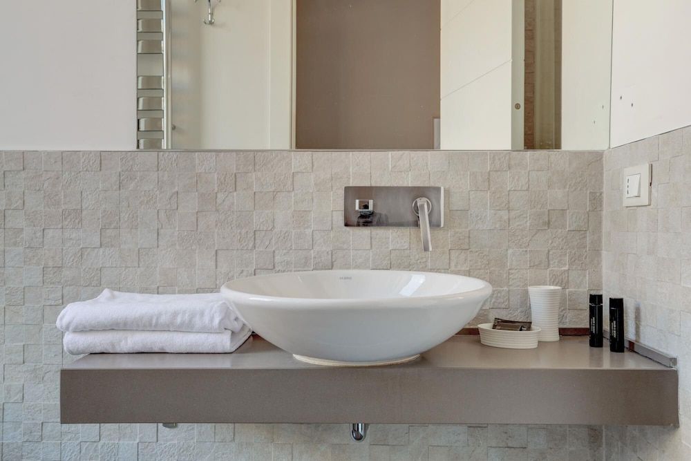 Rm-h501-gpsc20h4 Colosseo Gardens - C8 Apartment 26