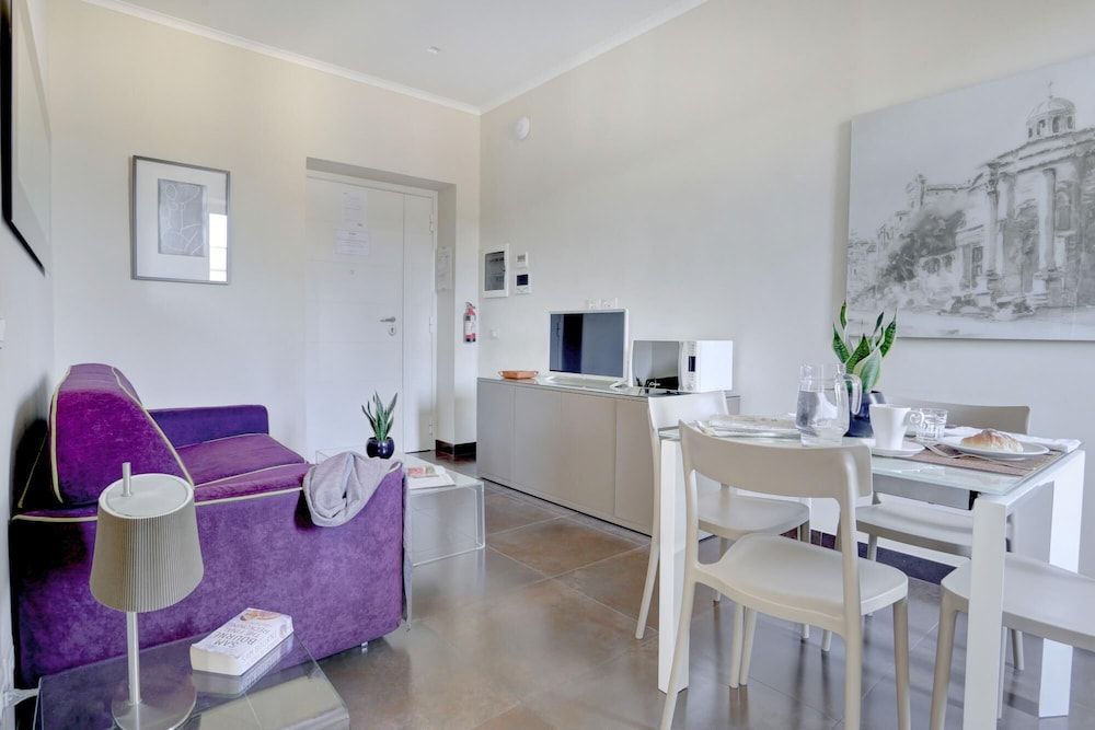 Rm-h501-gpsc20i5 Colosseo Gardens - C9 Apartment 28