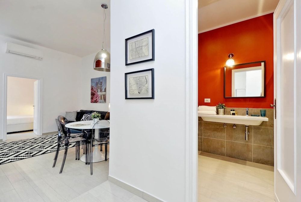 undefined Rm-h501-pale6b1 Monti Apartments - M6B 5