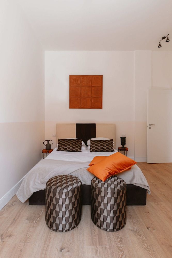 undefined A World Aparts - 504 Corso 9