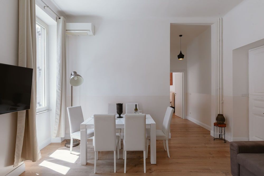 undefined A World Aparts - 504 Corso 6