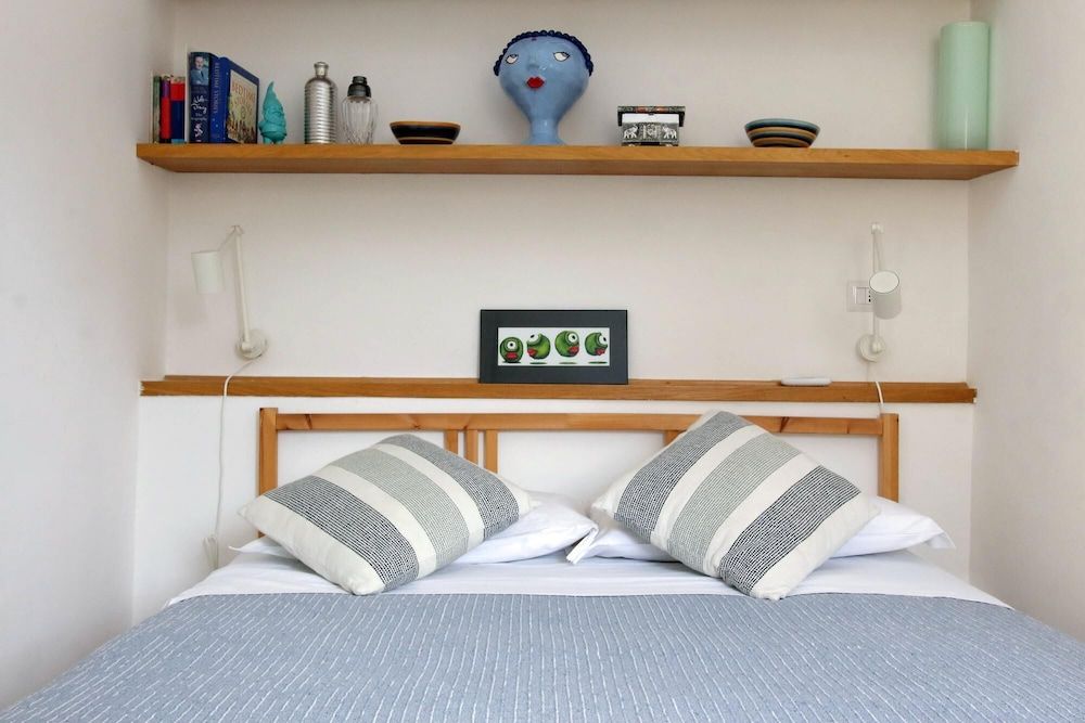 undefined Charming Minerva in Rome 8